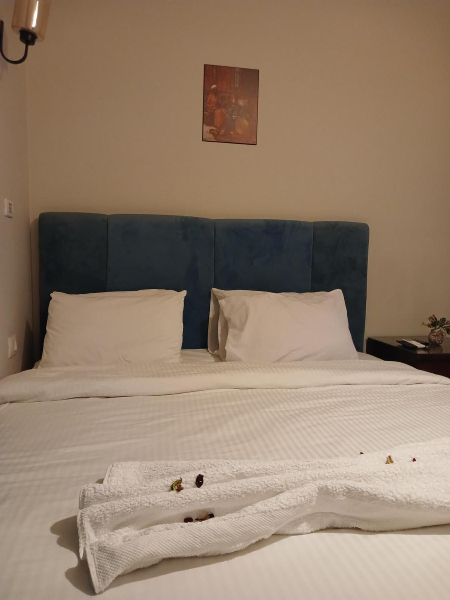 Pyramids Way Inn Kafret el-Gabal Eksteriør bilde